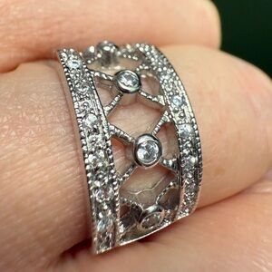 Elegant Freida Rothman Size 8 Silver CZ Ring